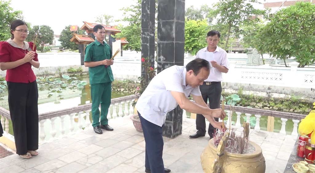 Anh-tin-bai
